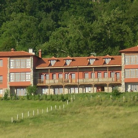 Escuelas De Fuentes 비야비시오사 외부 사진
